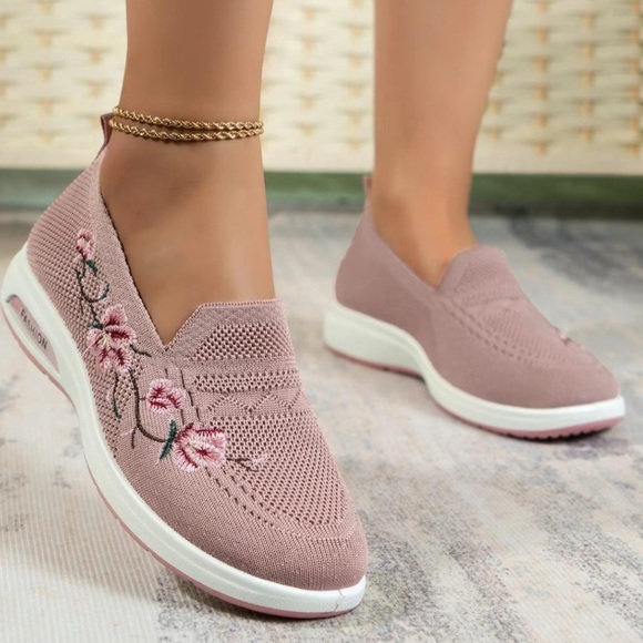 Pink Slip-On Sneakers with Floral Embroidery - Picture 3 of 5